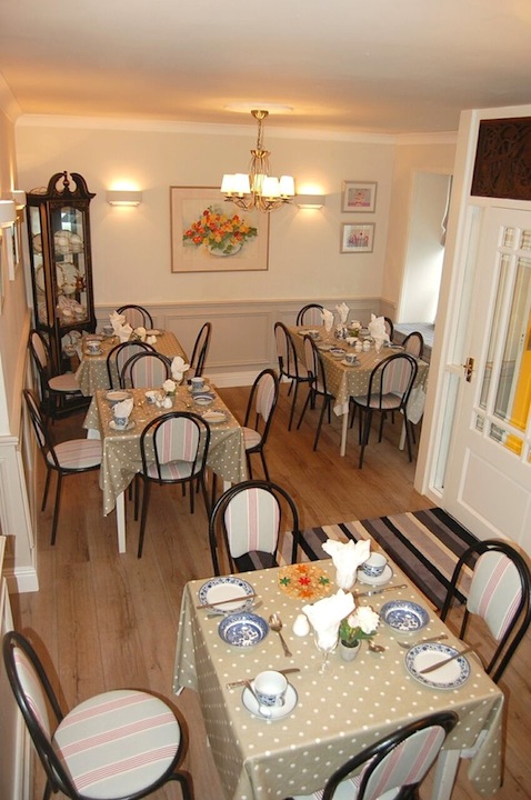 Sneem Bed and
Breakfast Bank House.